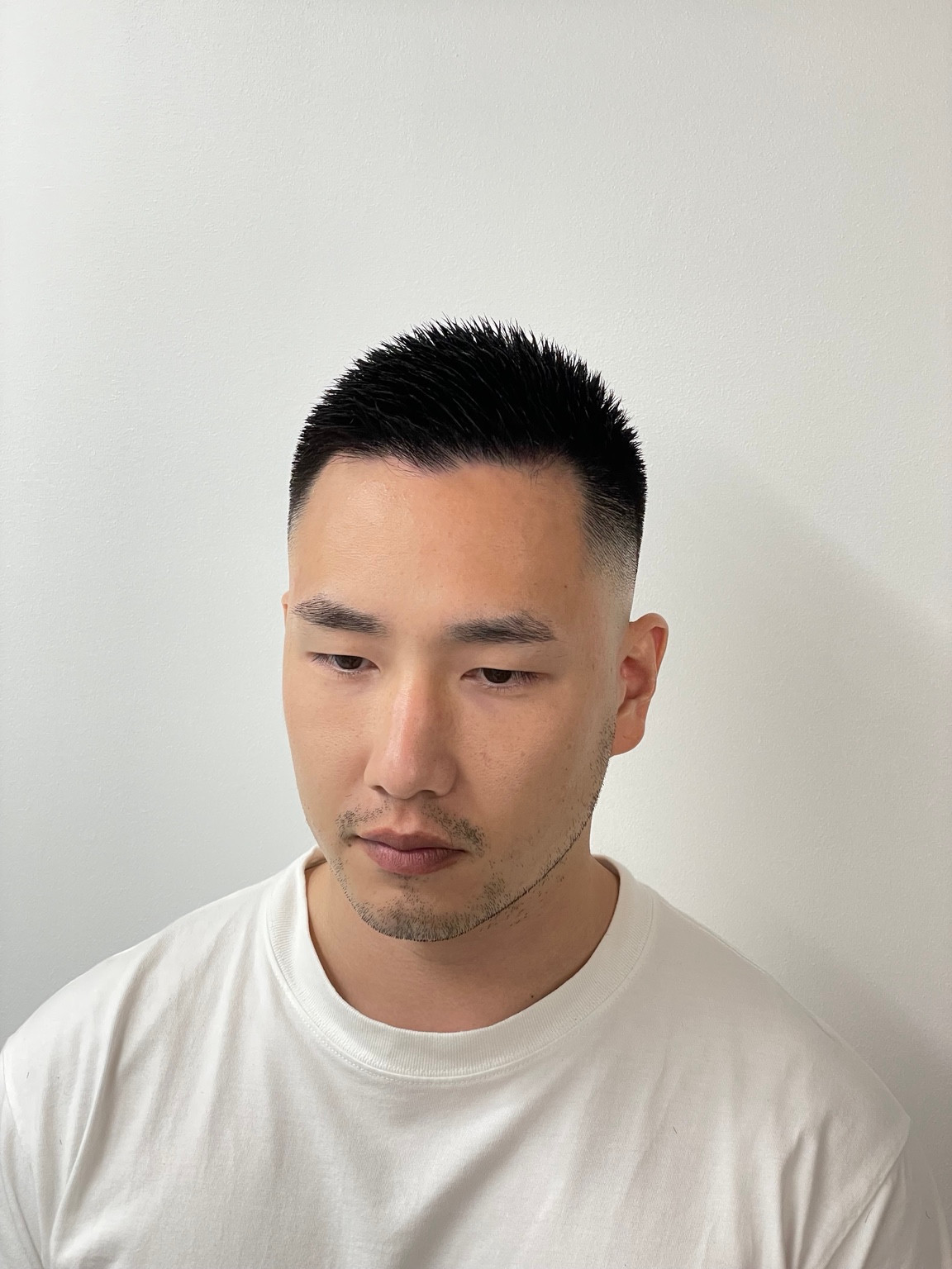 前方の別角度から見たフェードとトップの立ち上がり
